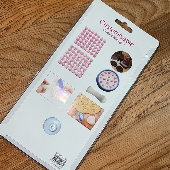 Customizable Cookie Stamper - Picture 6 of 6